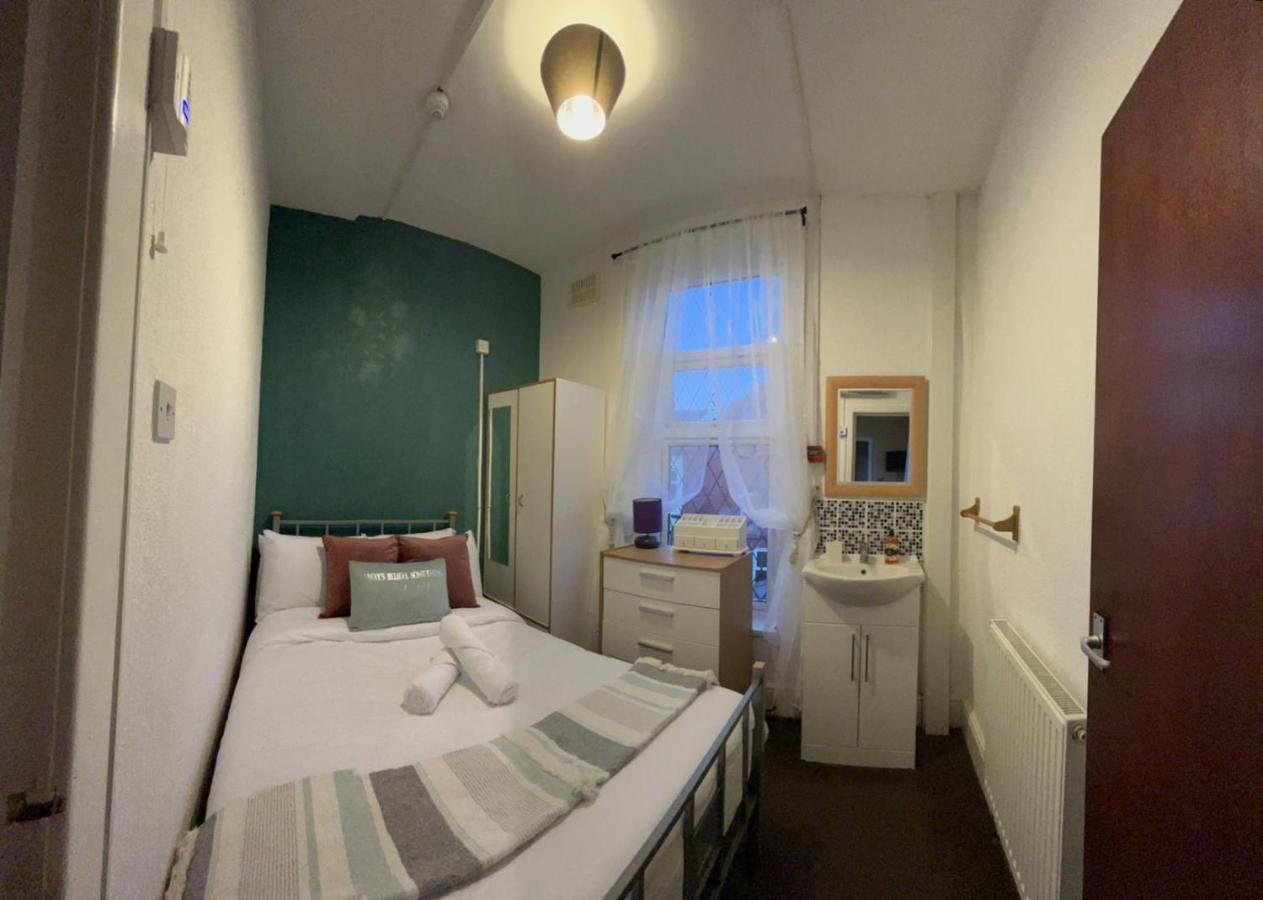 Apartment Galaxy Flats Blackpool